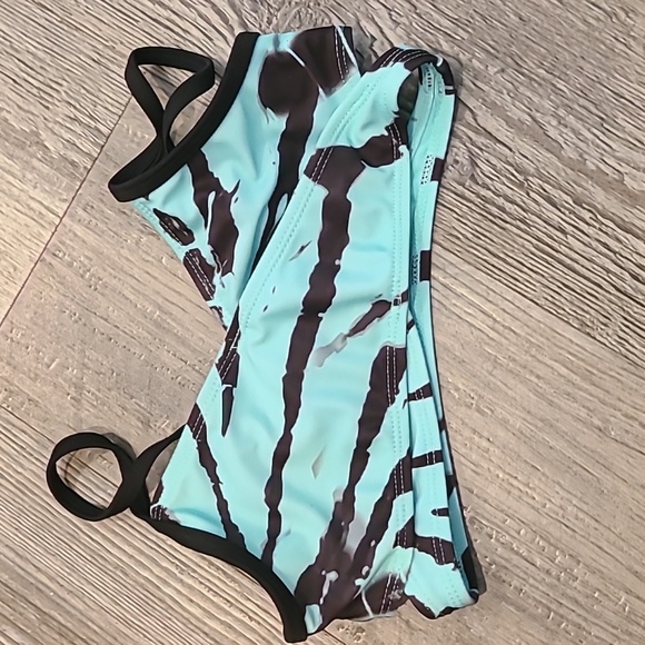 Justice Stylish Tie-Dye Bikini Set Size Small 6/7 - Picture 9 of 10